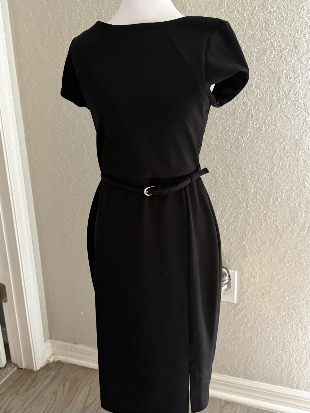 Express Black Short-Sleeve Sheath Dress with Slim Belt